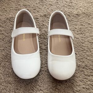 Girls White Mary Jane Shoes